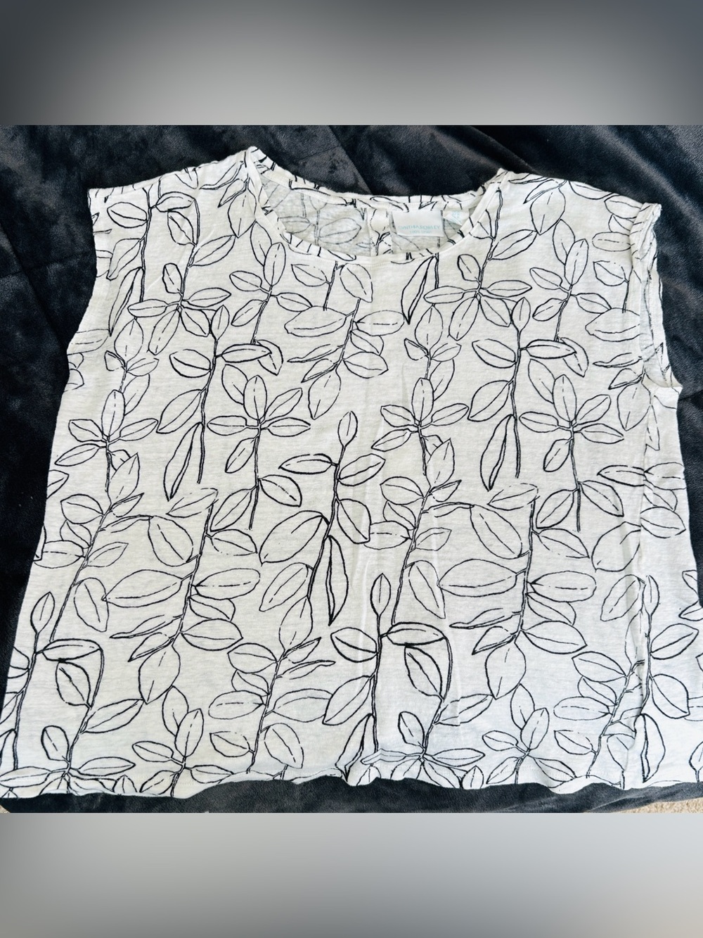 XL Cynthia Rowley floral linen tee